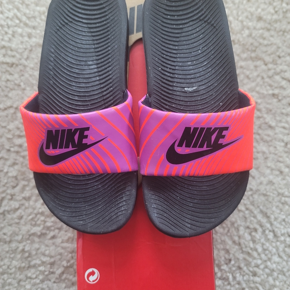 GIRLS NIKE KAWA SLIDES SIZE 13C